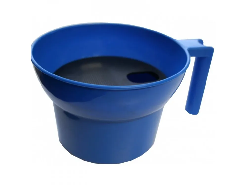 Hrnek oddojovací se sítkem, modrý Sezónní Sleva