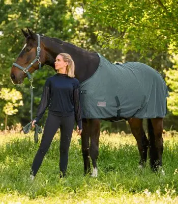 Síťovaná deka Waldhausen Comfort s křížovým zapínáním - Barva Tmavě modráVelikost 125 cm Must-Have